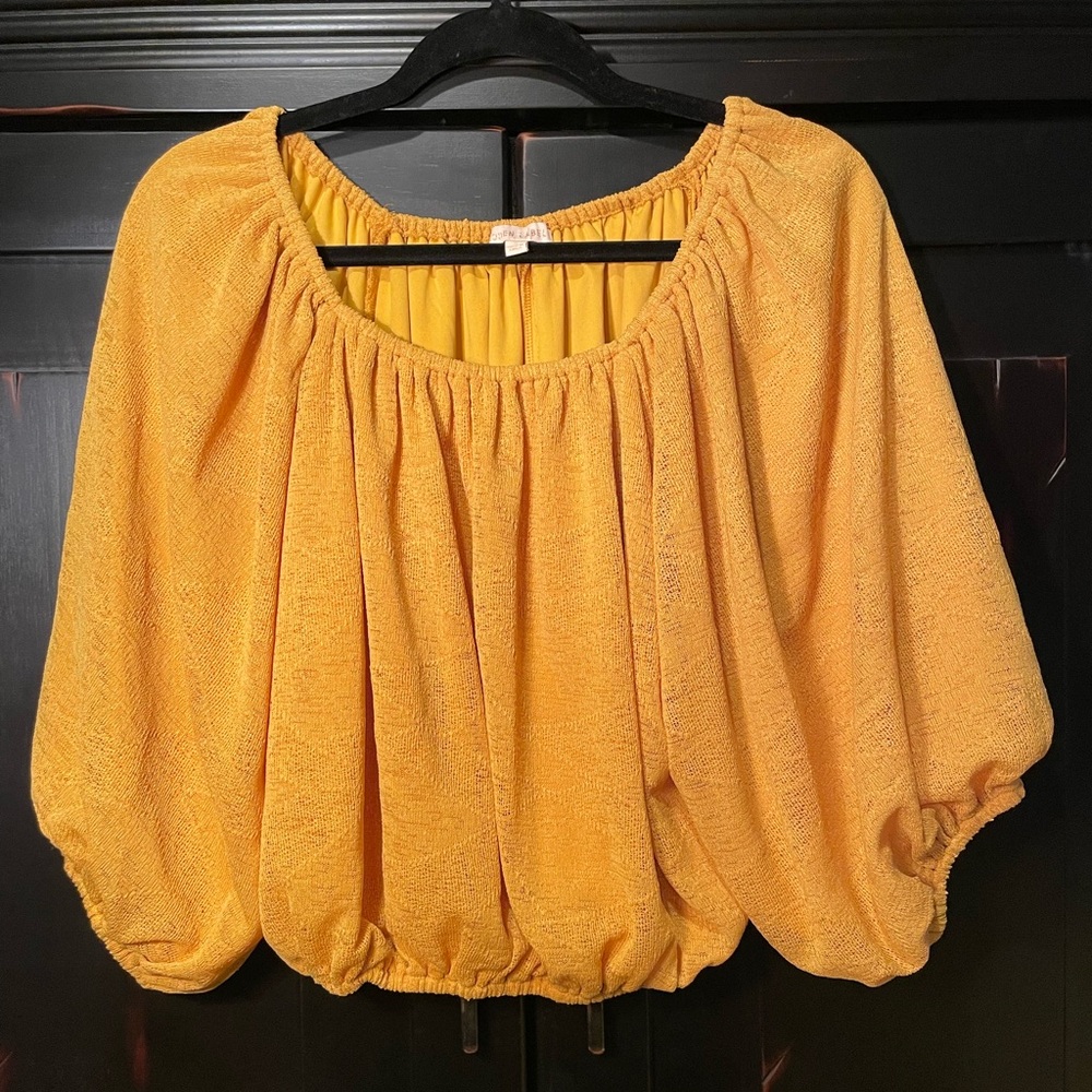 Hidden Label Mustard Top Size S
